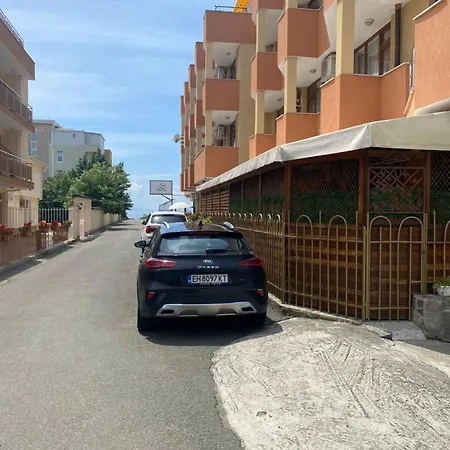 2 Bedroom/2 стаен на метри от плажа * Rawda