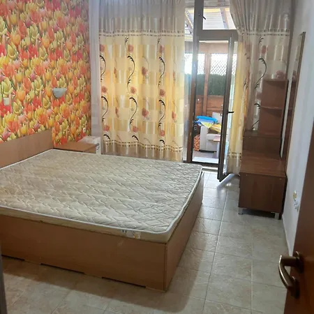 2 Bedroom/2 стаен на метри от плажа * Rawda