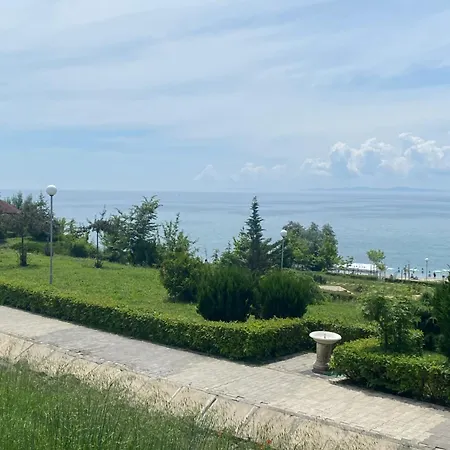 2 Bedroom/2 стаен на метри от плажа * 라브다